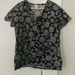 Black and White Patterned Women's Scrub Top